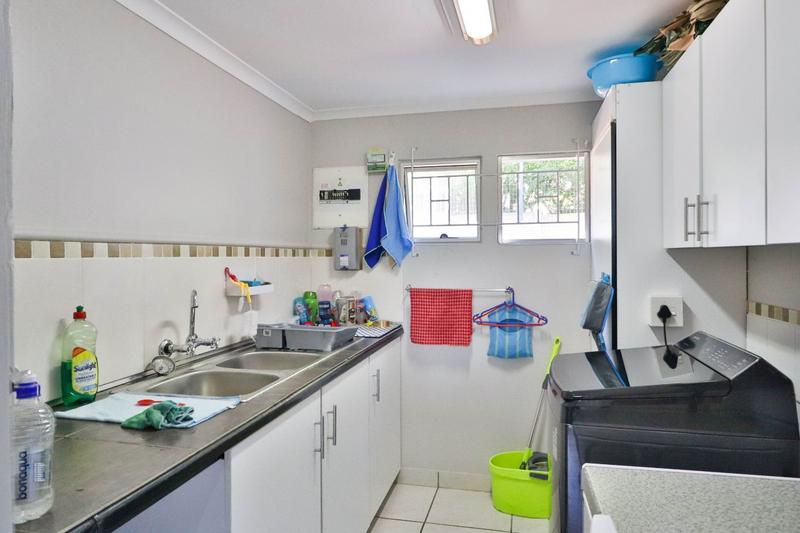 4 Bedroom Property for Sale in Fraaiuitsig Western Cape